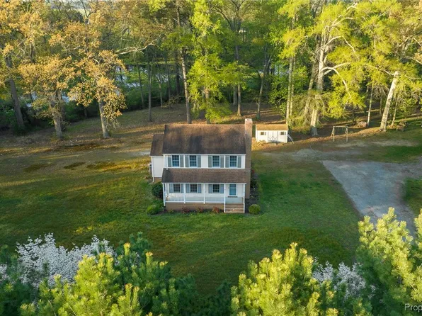 614 Waterville Cv, West Point, VA 23181