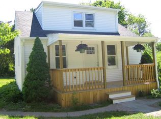 6 Ashley St, Plainfield, CT 06374