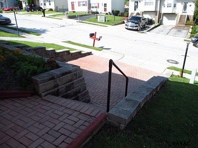 CLEAN LANDSCAPING