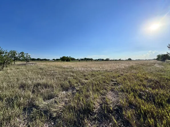 S River Rd, North Platte, NE 69101