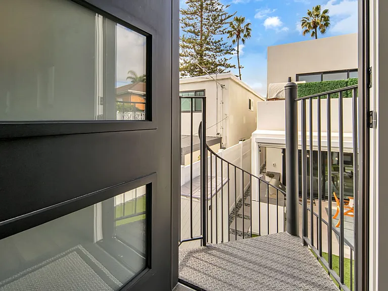 437 Alameda Blv-ADU — Photo 11