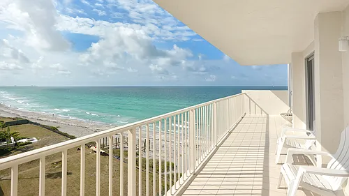 2295 Gulf Of Mexico Dr Photo 1