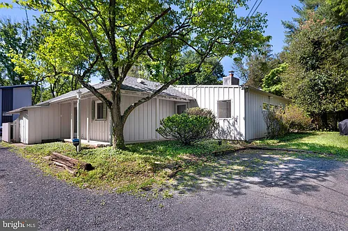 68 Mountain Ave Photo 1