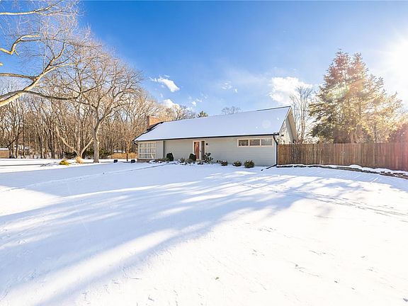 2nd image of 787 Corwin Rd