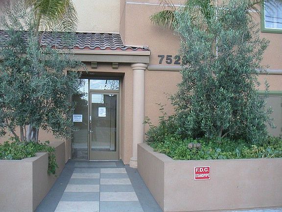 2nd image of 7526 Laurel Canyon Blvd Unit 307
