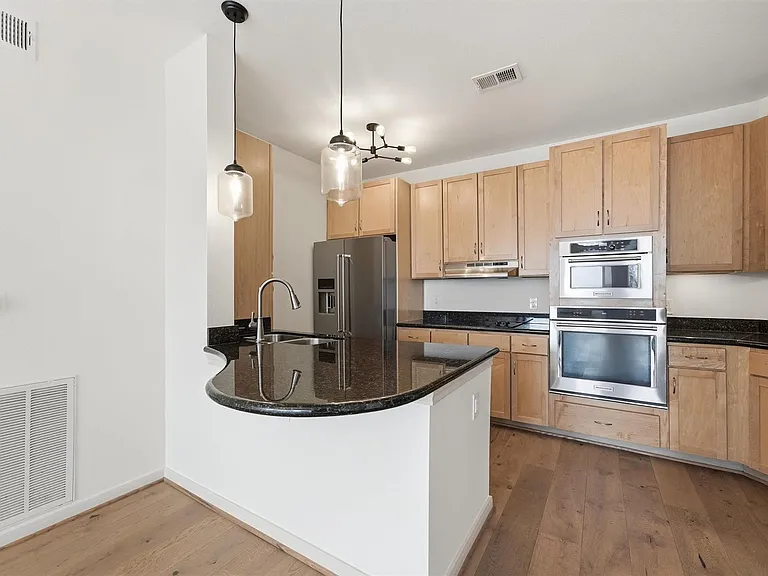 505 Jackson Hill St #307 — Photo 7
