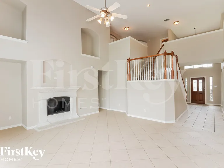 13206 Indigo Creek Ln — Photo 4