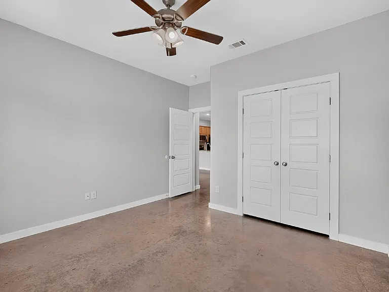 213 S Baugh St — Photo 22