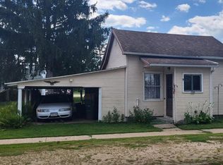 304 Main St, Blue River, WI 53518