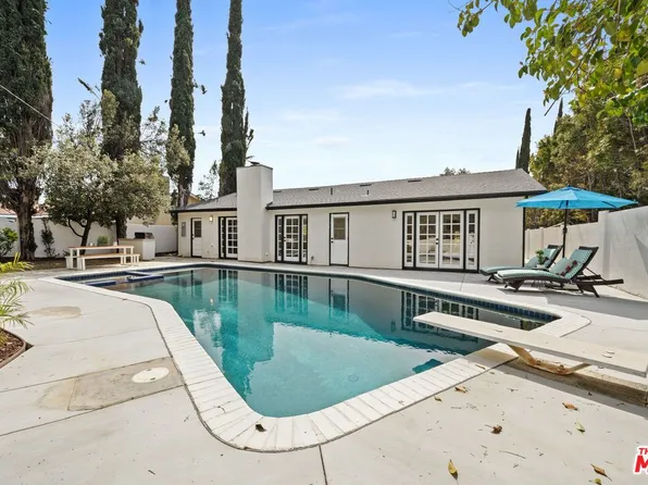 5560 Ruthwood Dr, Calabasas, CA 91302