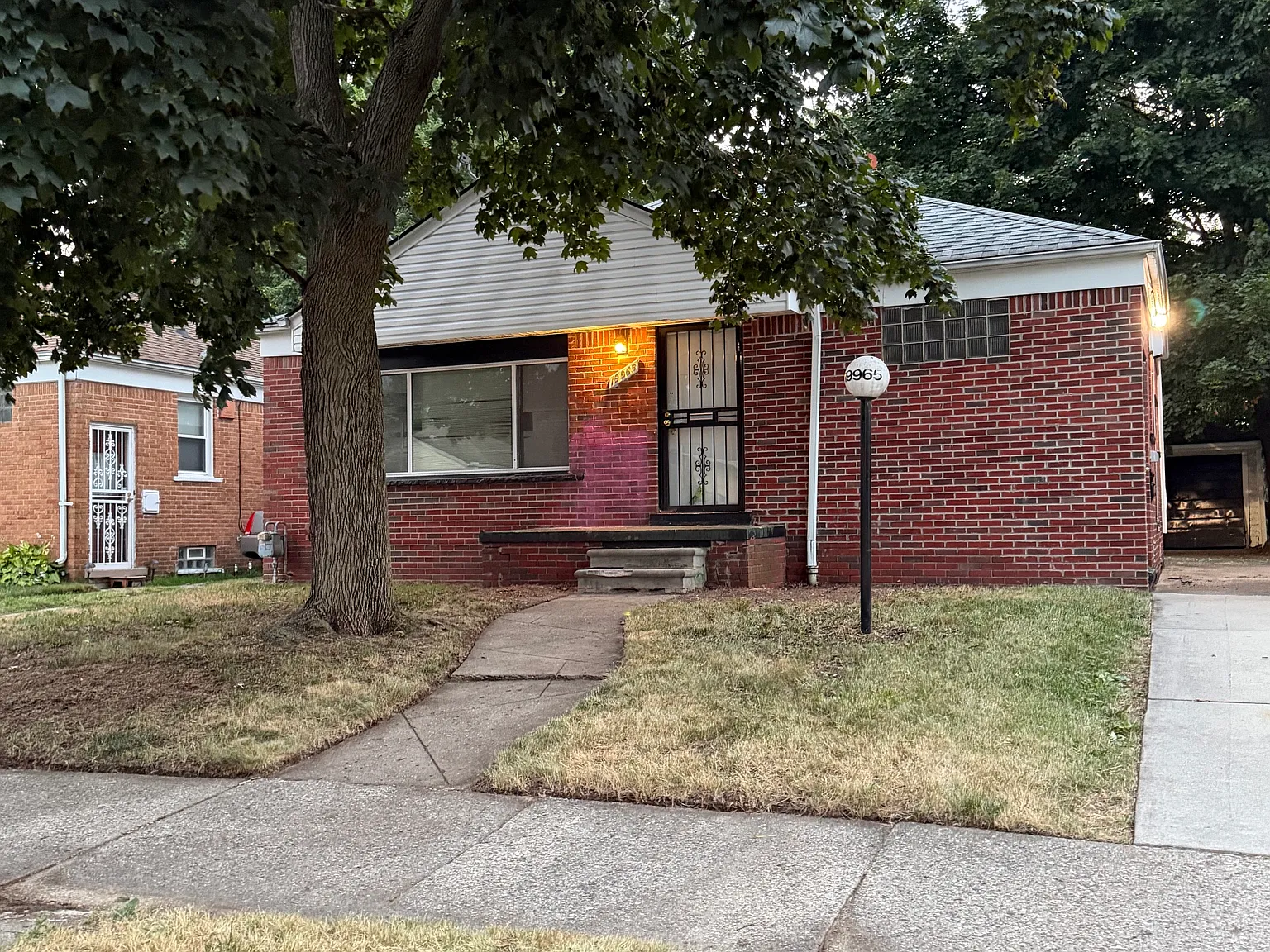 3 bed, 1000 sqft, $1,450 — Photo 1
