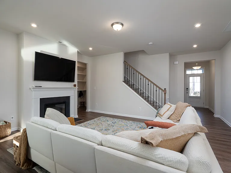 2418 Heathcliff Trl — Photo 5