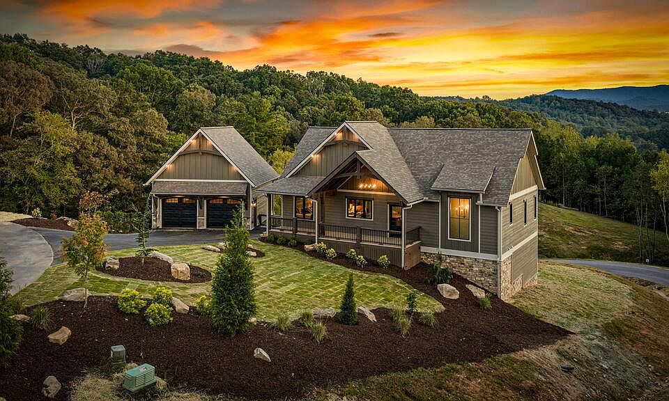 1st image of 679 Cohutta Sunset Dr