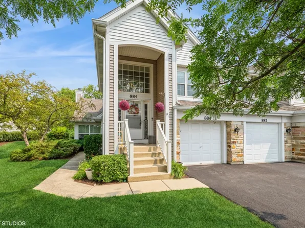 884 Brompton Ct, Carol Stream, IL 60188