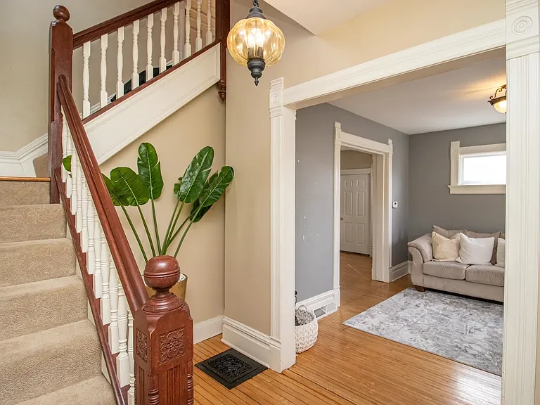 718 Milton Ave — Photo 4