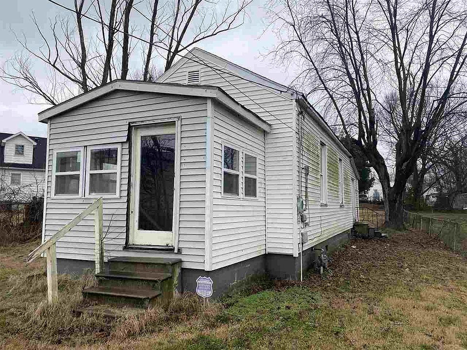 1st image of 7 Winstead Ave