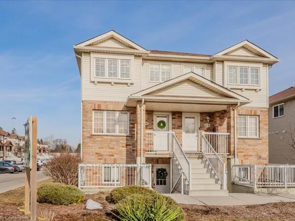 50 Howe Dr #21A, Kitchener, ON N2E 0A3