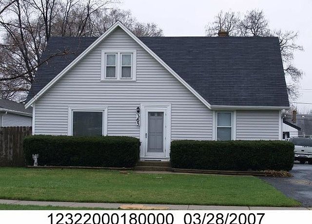 1st image of 365 E Fullerton Ave