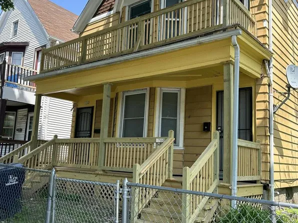 1700 N 28th STREET #1702, Milwaukee, WI 53208