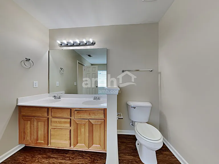 138 Decatur Dr — Photo 11