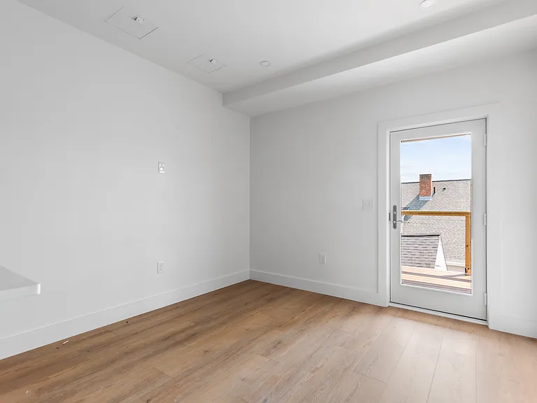 113 Ives Street — Photo 60