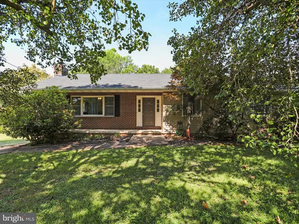 37 Berridge Dr, Shepherdstown, WV 25443