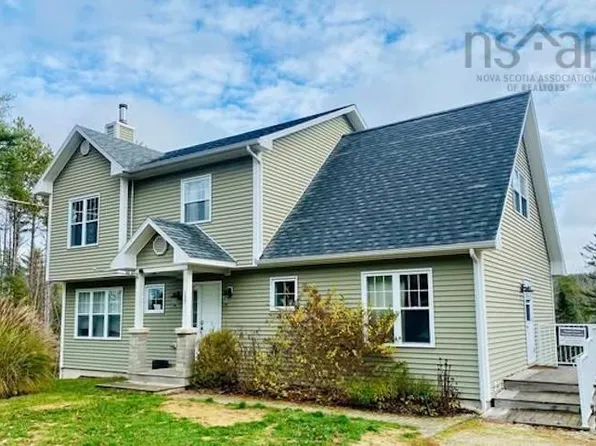 157 Meldrum Ave, Lunenburg, NS B4V 8V6