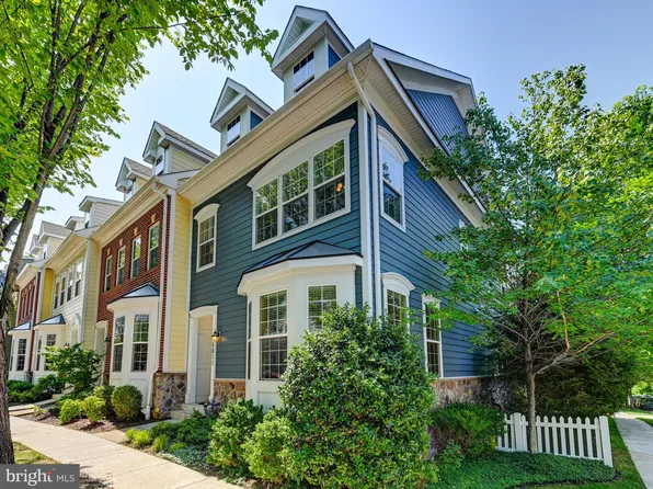 5811 Duncan Dr, Ellicott City, MD 21043