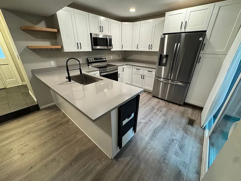 2667 S Xanadu Way #F — Photo 8