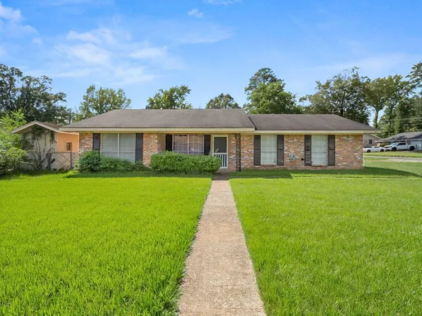 138 Powell Dr, Leesville, LA 71446