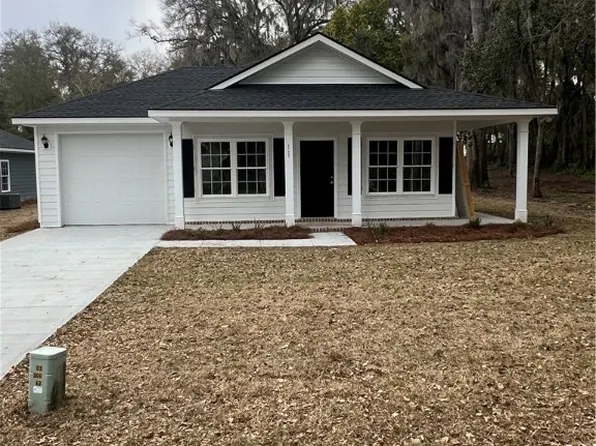 1127 Old River Rd, Darien, GA 31305