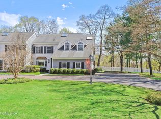 1 Old Church Rd APT 1, Greenwich, CT 06830