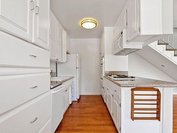 4th image of 1228 9th St #1