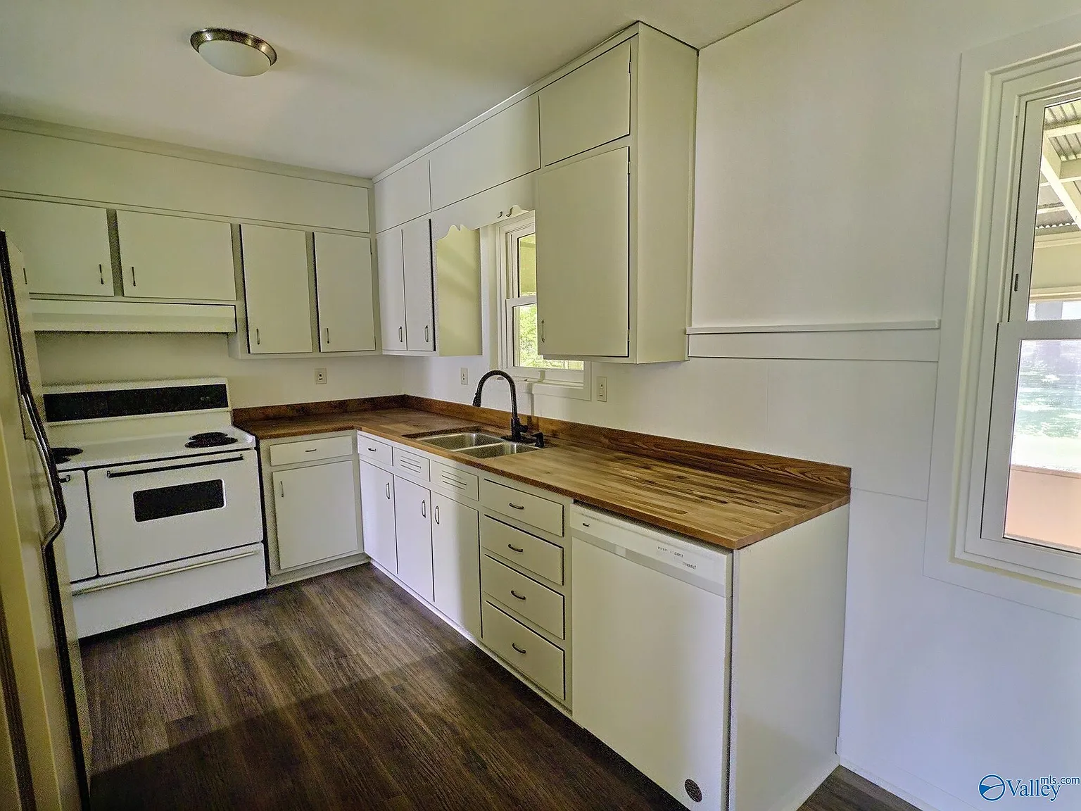 3 bed, 1.5 bath, 1536 sqft, $1,450 — Photo 4