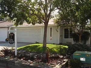9748 Woodhollow Way photo 1