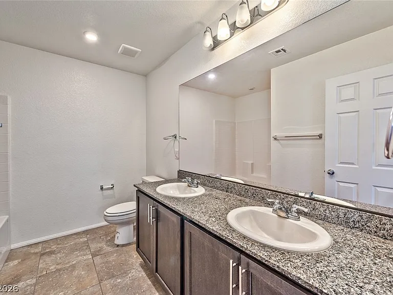 10640 Sariah Skye Ave — Photo 14