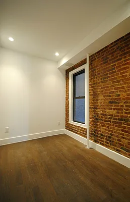 Rented by Bold New York | media 24