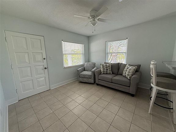 5th image of 14402 N Bayshore Dr APT 2