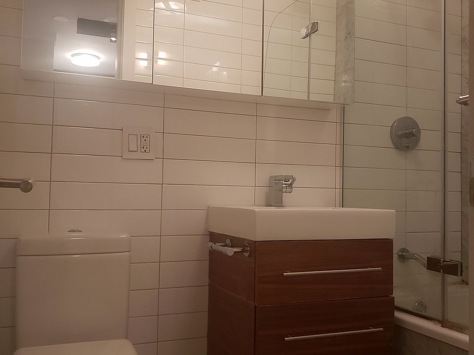1st image of 200 E 30th St APT 5H