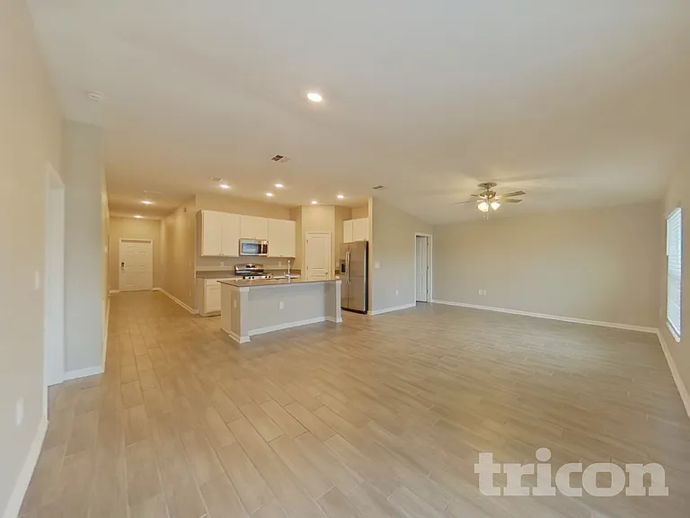 9496 Revere Ave — Photo 5