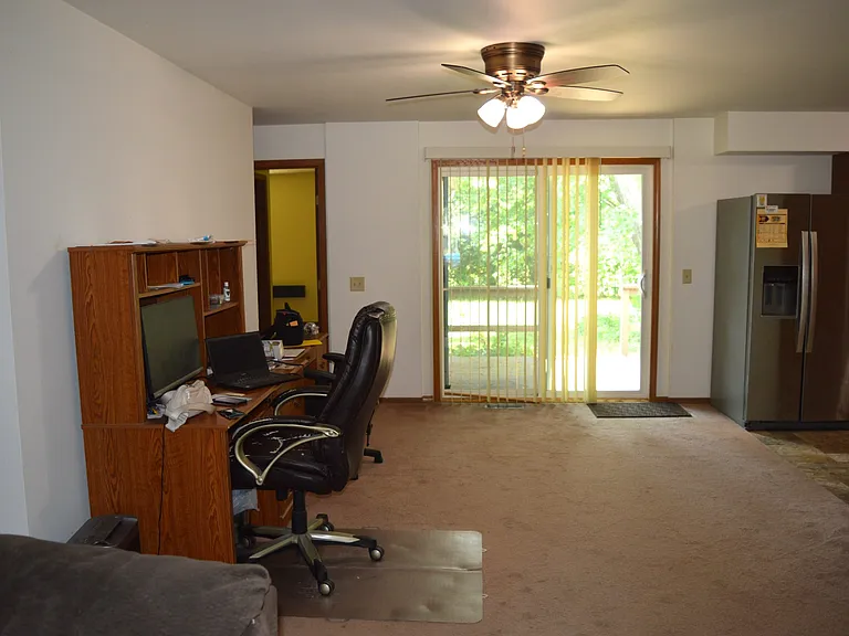 419 Dallas St — Photo 26