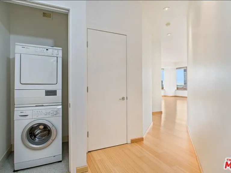 1100 Wilshire Blvd #2006 — Photo 15
