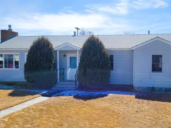 1424 Coburn Ave, Worland, WY 82401