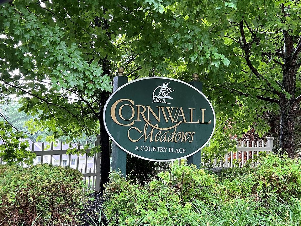 1st image of 317 Cornwall Meadows Lane