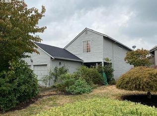 10589 SW Windsor Pl, Tigard, OR 97223