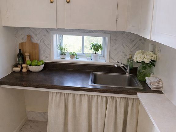 4th image of 12 John St #Ii