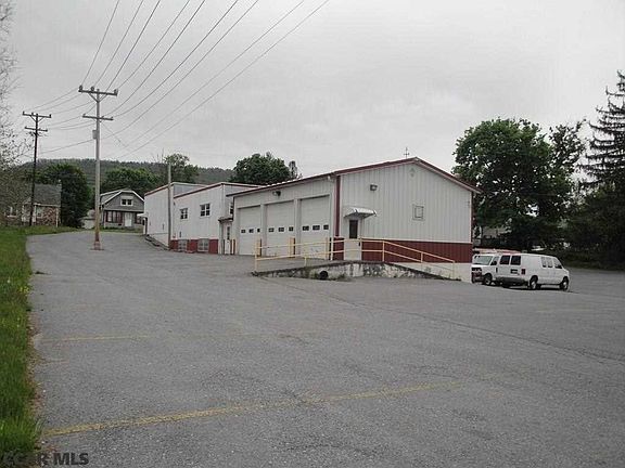 3rd image of 119 E College Ave