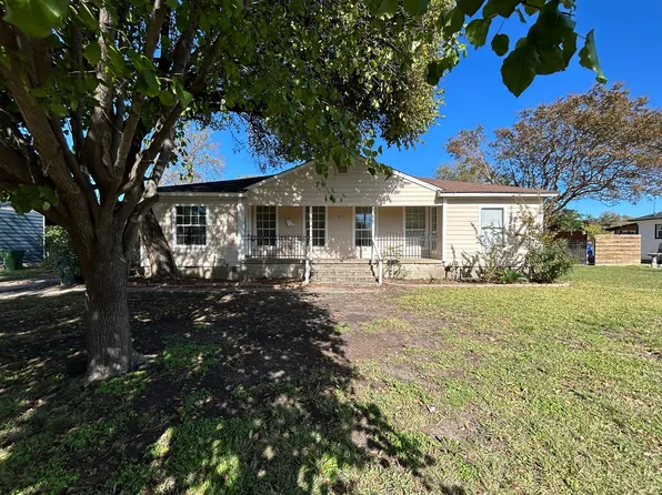 1531 Maple Dr, Garland, TX 75042