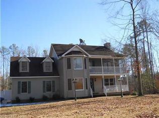 1621 Jackson Rd, Suffolk, VA 23434