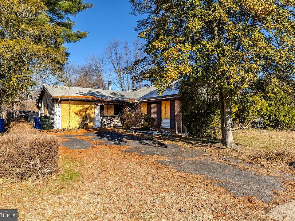 1st image of 23 Spiralwood Ln